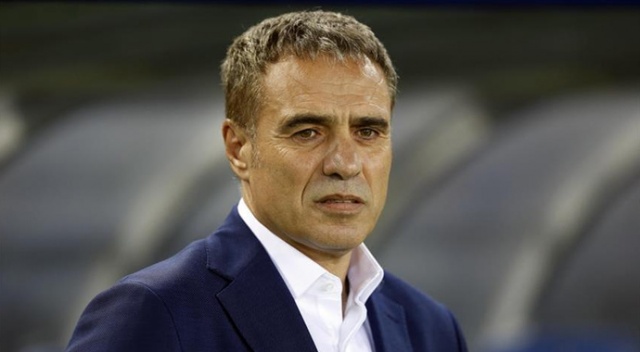 Ersun Yanal: “Oyuncularıma özverileri için teşekkür ediyorum” Ersun Yanal: “Oyuncularıma özverileri için teşekkür ediyorum”