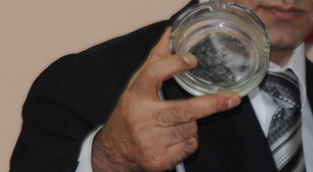 Eşine attığı kül tablası Yargıtay tarafından silah sayıldı
