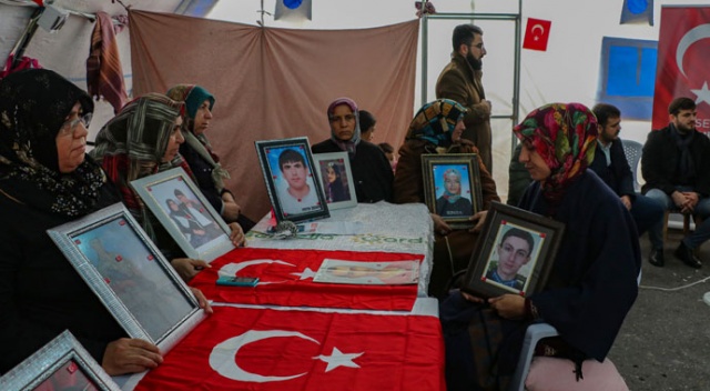 Evlat nöbetindeki ailelerden Ağbaba'ya tepki: Arkamızdan konuşma!