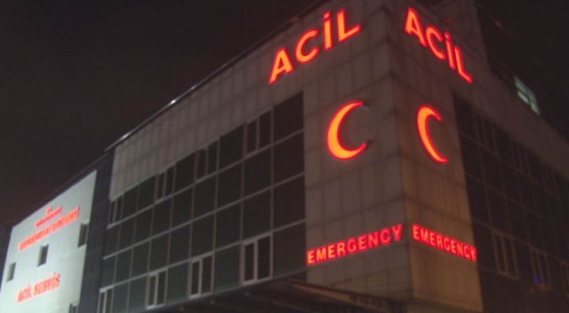 Fabrikada akşam yemeğinden zehirlenen 12 işçi hastaneye kaldırıldı