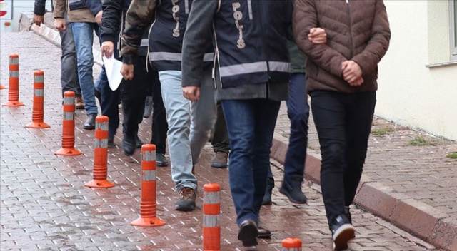 Eski Başbakanlık çalışanlarına FETÖ operasyonu: 18 gözaltı Eski Başbakanlık çalışanlarına FETÖ operasyonu: 18 gözaltı