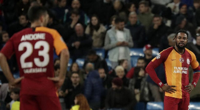 Galatasaray Yönetimi harekete geçti! Sözleşmeleri donduruluyor... Galatasaray Yönetimi harekete geçti! Sözleşmeleri donduruluyor...