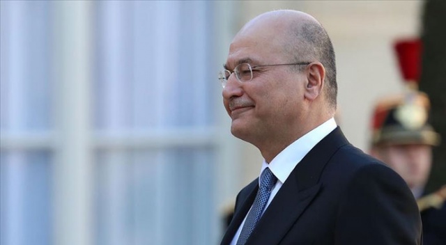 Irak'ta Cumhurbaşkanı Salih'in görevden azledilmesi için imza toplandı Irak'ta Cumhurbaşkanı Salih'in görevden azledilmesi için imza toplandı
