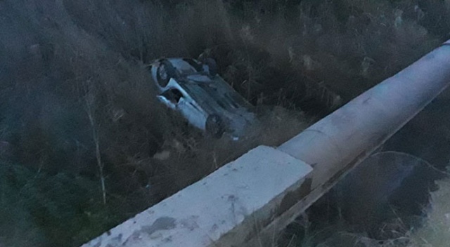 İzmir’de otomobil köprüden uçtu: 1 yaralı İzmir’de otomobil köprüden uçtu: 1 yaralı