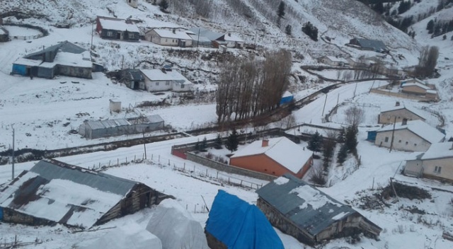 Kars'ta deprem paniğe neden oldu Kars'ta deprem paniğe neden oldu