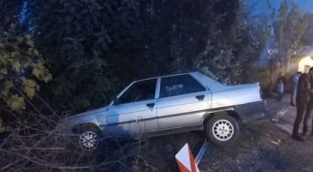 Kozan'da trafik kazası: 2 yaralı Kozan'da trafik kazası: 2 yaralı