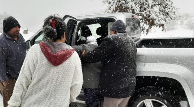 Kula’ya mevsimin ilk karı düştü Kula’ya mevsimin ilk karı düştü