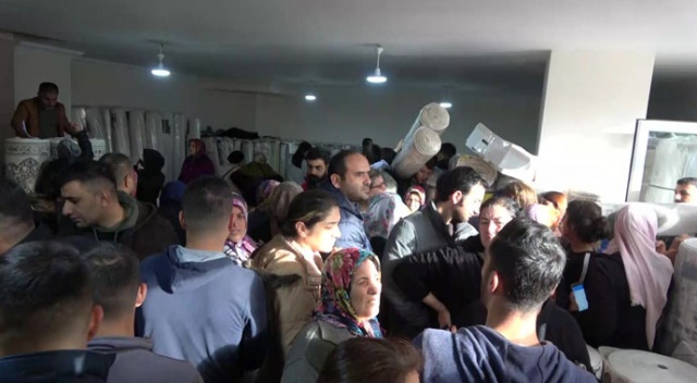 Mağazada ucuzluk izdihamı