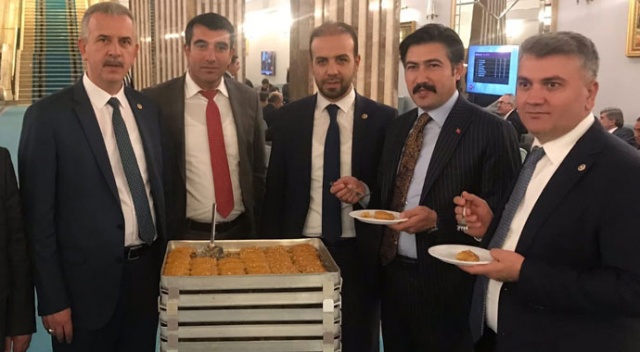 Meclis’te yöresel lezzetler yarıştı Meclis’te yöresel lezzetler yarıştı