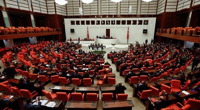 &#039;Güvenlik soruşturması&#039; maddesi kanun teklifinden çıkarıldı
