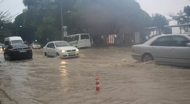 Ordu Valiliğinden şiddetli yağış uyarısı Ordu Valiliğinden şiddetli yağış uyarısı