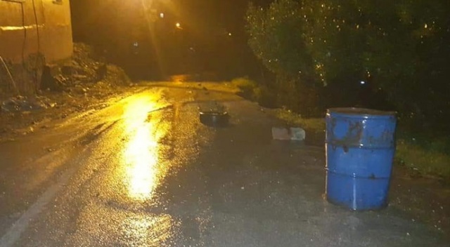 Samandağ&#039;da aşırı yağış sonrası yol çöktü