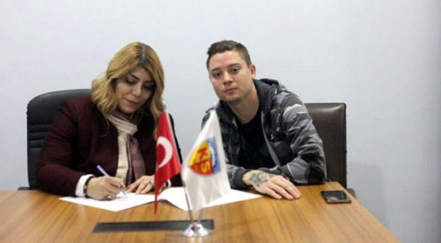 Süper Lig tarihinde bir ilk! Herkes transfer sandı ama... Süper Lig tarihinde bir ilk! Herkes transfer sandı ama...