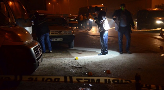 Tartıştığı oğullarına ateş açtı: 1 ölü, 2 yaralı Tartıştığı oğullarına ateş açtı: 1 ölü, 2 yaralı