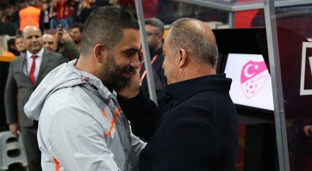 Terim, Arda Turan'a kapıyı sonuna kadar açtı Terim, Arda Turan'a kapıyı sonuna kadar açtı