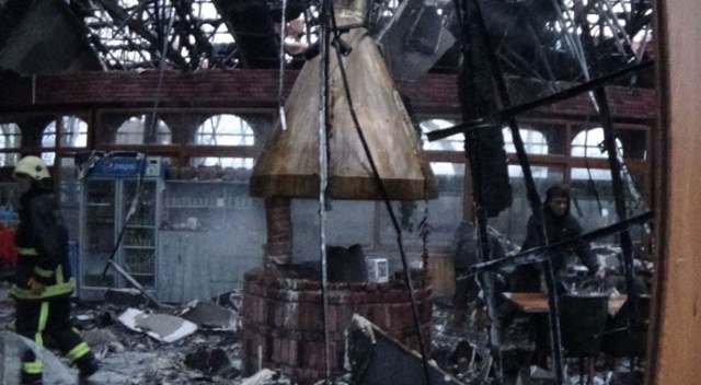 Tesisler alevlere teslim oldu