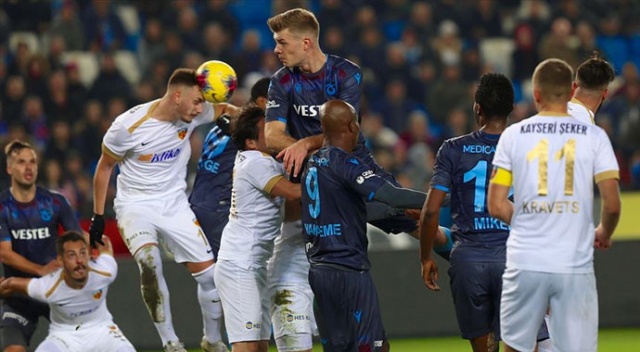 Trabzonspor son yılların en iyi ilk yarı puanını aldı
