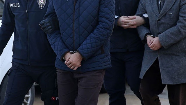 TÜBİTAK personeli 5’i aktif 19 şüpheli hakkında gözaltı kararı TÜBİTAK personeli 5’i aktif 19 şüpheli hakkında gözaltı kararı