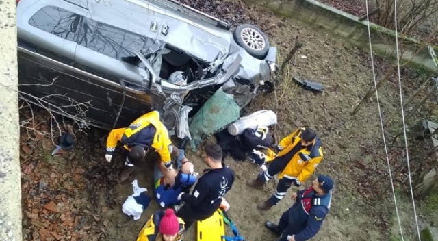 Yoldan çıkan otomobil evin bahçesine uçtu: 1 ölü, 2 yaralı