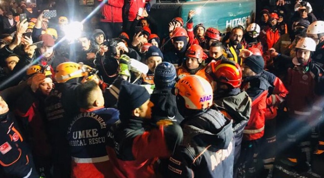 AFAD'tan deprem saati açıklaması : 'Mümkün değil!'