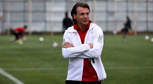 Antalyaspor, Tamer Tuna'yı takımın başına getirdi! Antalyaspor, Tamer Tuna'yı takımın başına getirdi!