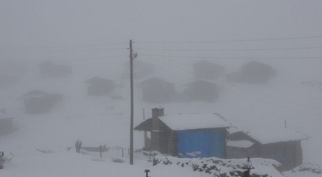 Ardahan’da ulaşıma kar, tipi ve sis engeli Ardahan’da ulaşıma kar, tipi ve sis engeli