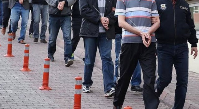 Deniz Kuvvetlerinde FETÖ operasyonu: 12 gözaltı Deniz Kuvvetlerinde FETÖ operasyonu: 12 gözaltı