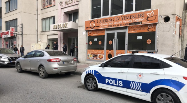 Esenyurt&#039;ta sitede kadın cesedi bulundu