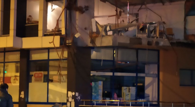 Güngören'de doğalgaz patlaması: 1 yaralı Güngören'de doğalgaz patlaması: 1 yaralı