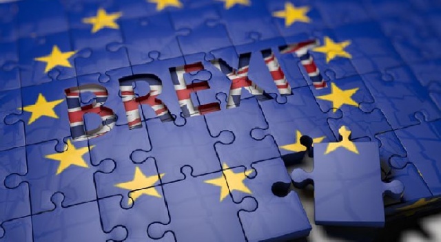İngiltere'de Brexit yasa tasarısı kabul edildi