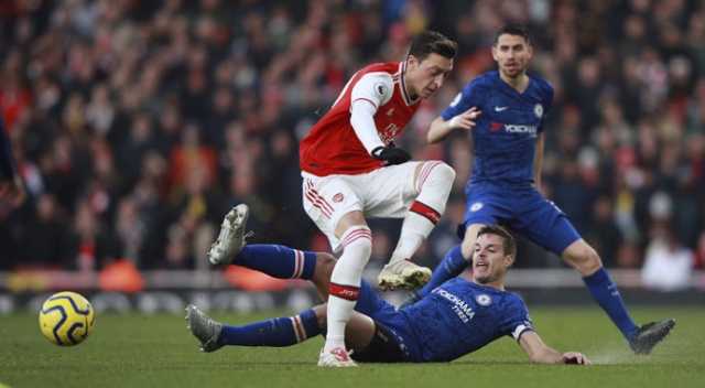 İngiltere Mesut Özil'i konuşuyor! Performansı damga vurdu İngiltere Mesut Özil'i konuşuyor! Performansı damga vurdu