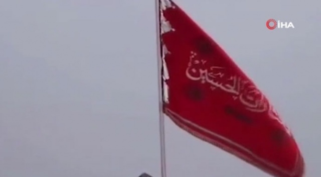 İran'da Süleymani'nin intikamı alınana kadar kırmızı bayrak göndere çekildi İran'da Süleymani'nin intikamı alınana kadar kırmızı bayrak göndere çekildi