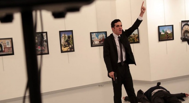 Karlov suikastı davasında sanıkların tutukluluk halleri devam edecek Karlov suikastı davasında sanıkların tutukluluk halleri devam edecek