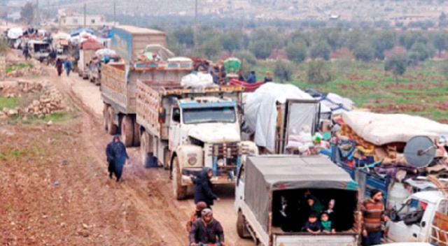 Katliamdan kaçıyorlar