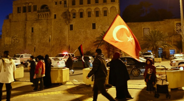 Libya'da Türk askeri sevinci Libya'da Türk askeri sevinci