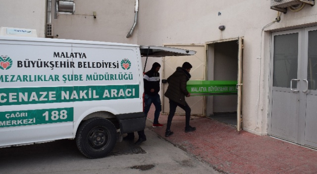 Malatya'da 1 yaşındaki bebek beşiğinde ölü bulundu Malatya'da 1 yaşındaki bebek beşiğinde ölü bulundu