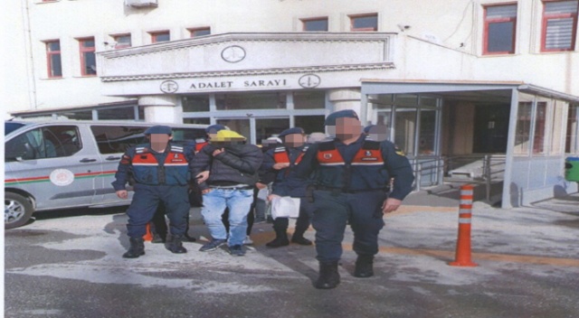 Ne bulduysa çaldı, montundan çıkanlar şok etti Ne bulduysa çaldı, montundan çıkanlar şok etti
