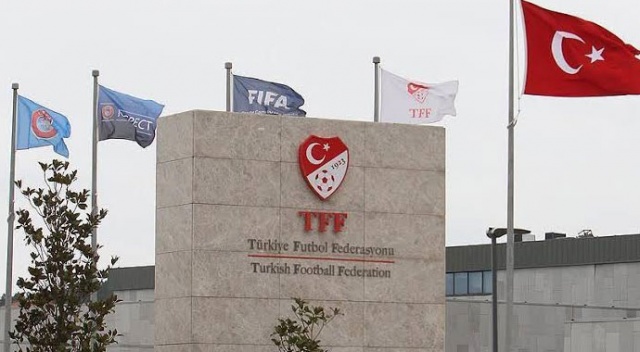 PFDK'dan Galatasaray, Beşiktaş ve Sivasspor'a para cezası PFDK'dan Galatasaray, Beşiktaş ve Sivasspor'a para cezası
