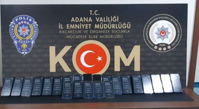 Pes dedirten olay! Terlikten kaçak telefon çıktı