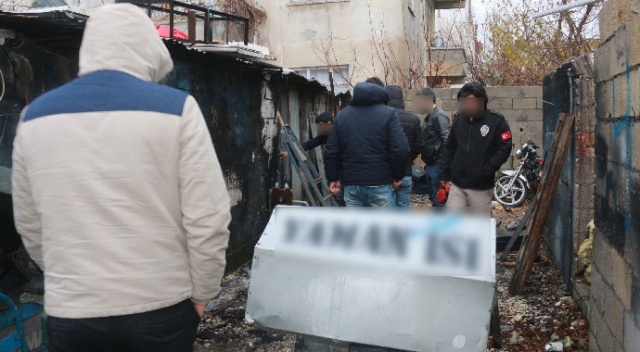 Uyuşturucu satıcılarına şafak operasyonu: 5 gözaltı Uyuşturucu satıcılarına şafak operasyonu: 5 gözaltı