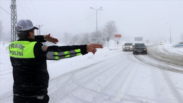 Yarıyıl tatilindeki trafik tedbirleri artırıldı Yarıyıl tatilindeki trafik tedbirleri artırıldı