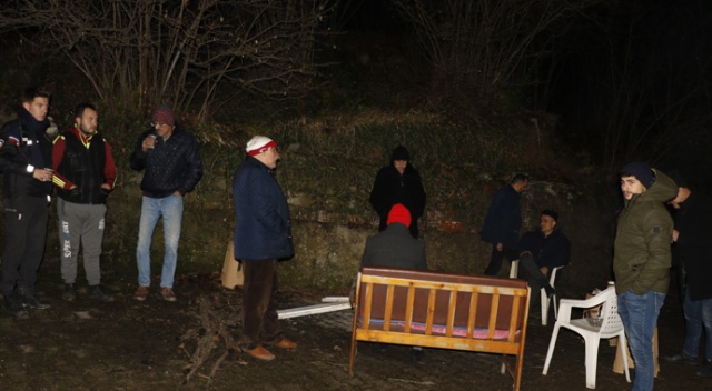 Zonguldak’ta heyelan: 3 ev boşaltıldı Zonguldak’ta heyelan: 3 ev boşaltıldı
