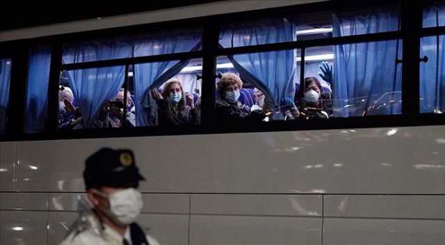 ABD, Japonya'da karantinadaki gemiden vatandaşlarını tahliye etti