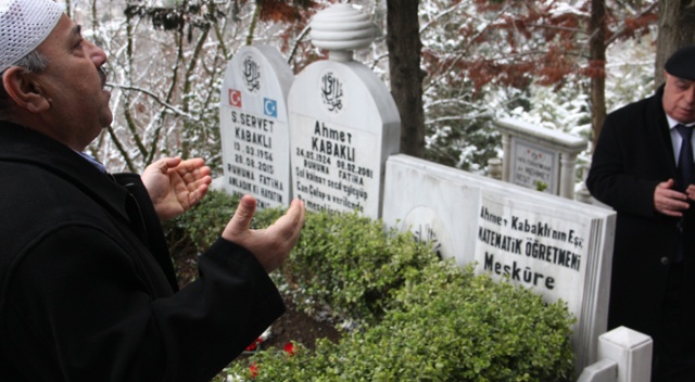 Ahmet Kabaklı mezarı başında anıldı