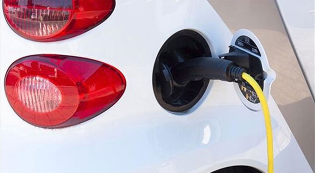 Alman hükümeti elektrikli otomobillere 1,8 milyar avro fon ayırdı Alman hükümeti elektrikli otomobillere 1,8 milyar avro fon ayırdı