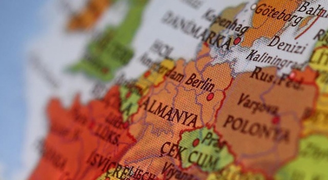 Almanya&#039;nın Stuttgart şehrinde nargile kafeye silahla ateş açıldı