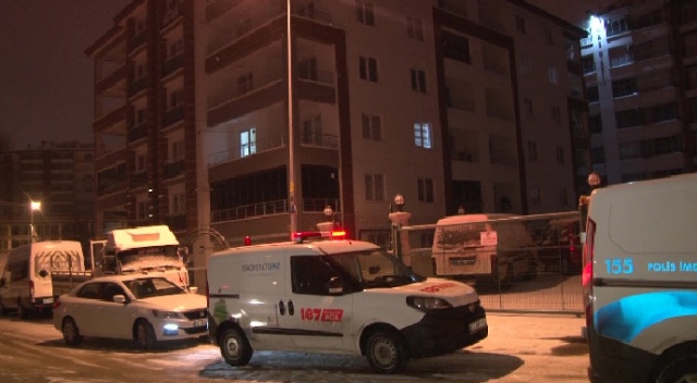 Ankara’da 4 kişi doğal gazdan zehirlendi Ankara’da 4 kişi doğal gazdan zehirlendi