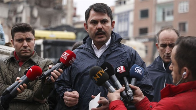 Bakan Kurum: Elazığ'da yıl sonuna kadar konutları bitirmek istiyoruz Bakan Kurum: Elazığ'da yıl sonuna kadar konutları bitirmek istiyoruz