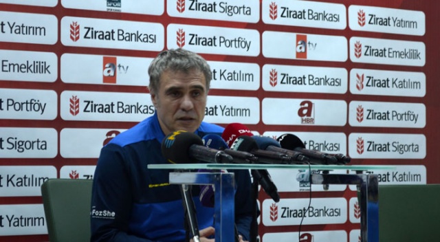 Ersun Yanal: 'Bugün futbol konuşabileceğimiz bir gün değil' Ersun Yanal: 'Bugün futbol konuşabileceğimiz bir gün değil'