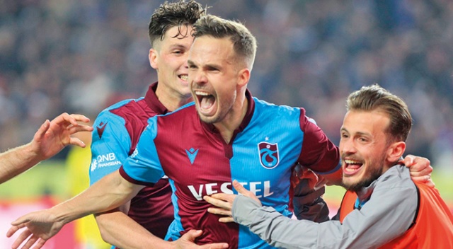 Ersun Yanal'ın tek rakibi Cocu! Ersun Yanal'ın tek rakibi Cocu!